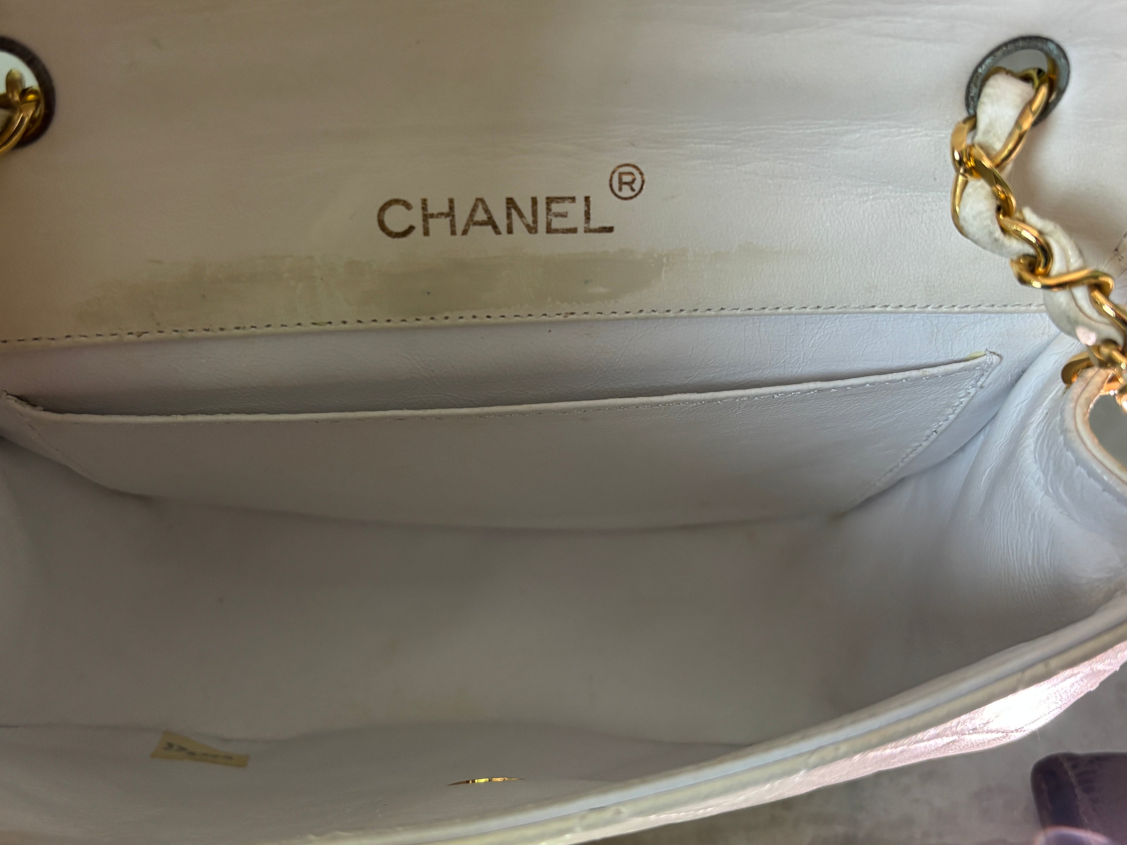 シャネル　ハーフムーン