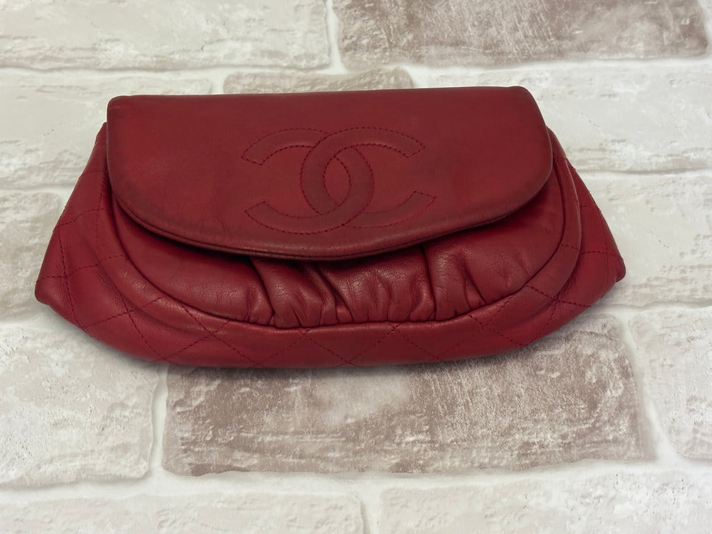 【極美品】CHANEL チェーンウォレット マトラッセ シングルフラップ ハーフムーン 財布