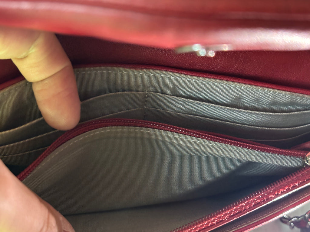 【極美品】CHANEL チェーンウォレット マトラッセ シングルフラップ ハーフムーン 財布